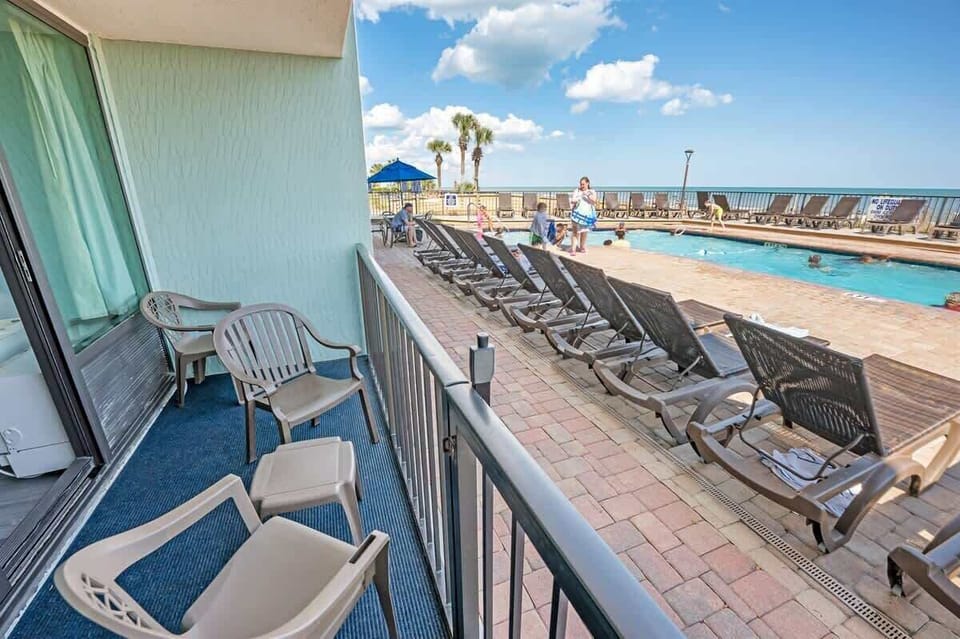 Direct Pools by the Ocean