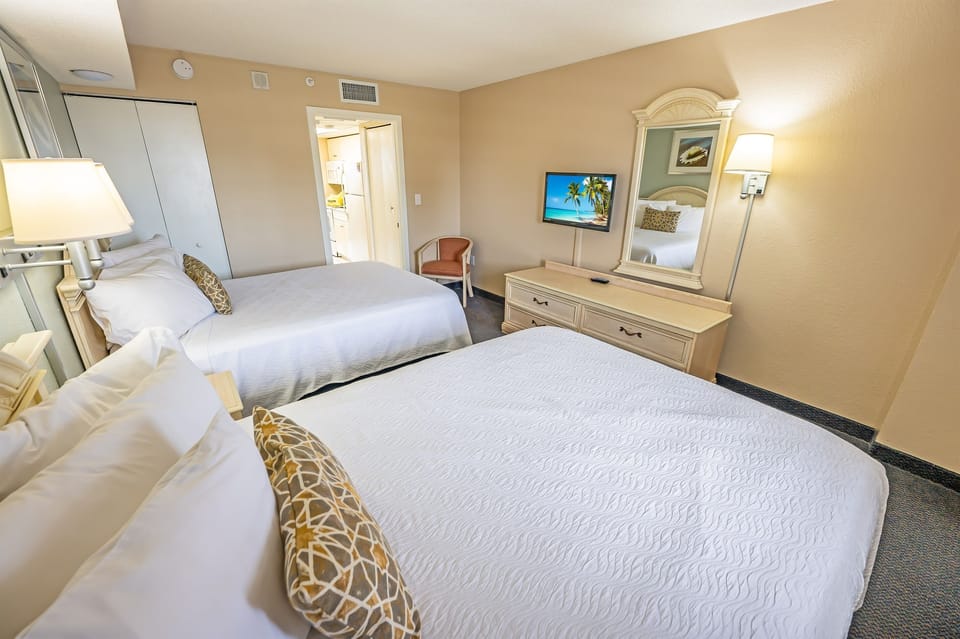 Amazing Bedroom, Beautifully Decorated