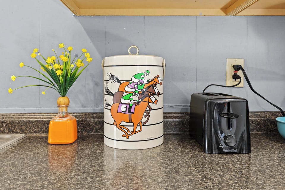 Kitchen: From morning coffee to home-cooked dinners, this kitchen has it all.