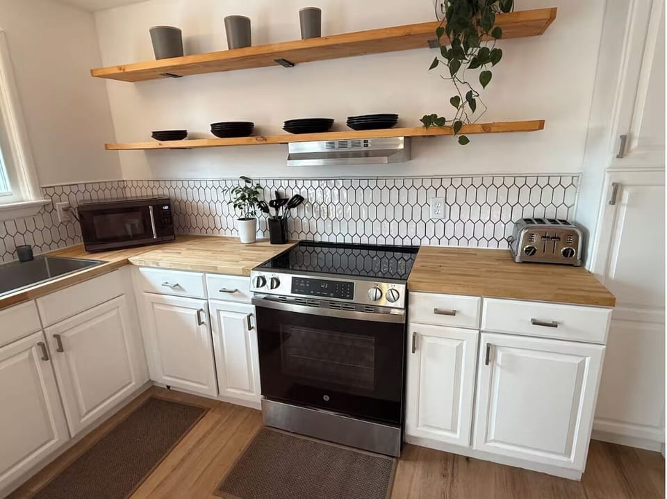 Brand new electric oven
