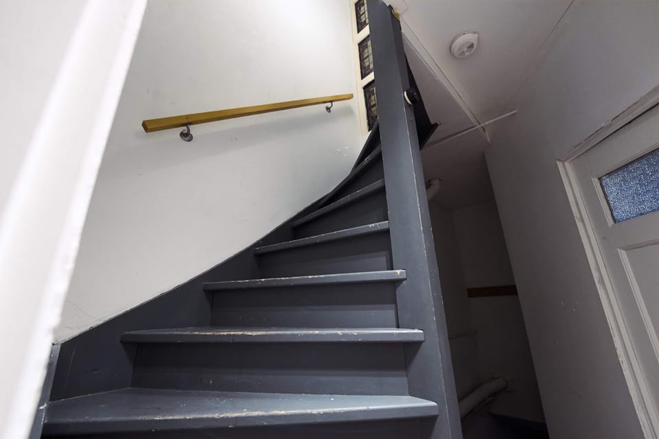 2nd Stairs to Apaartment