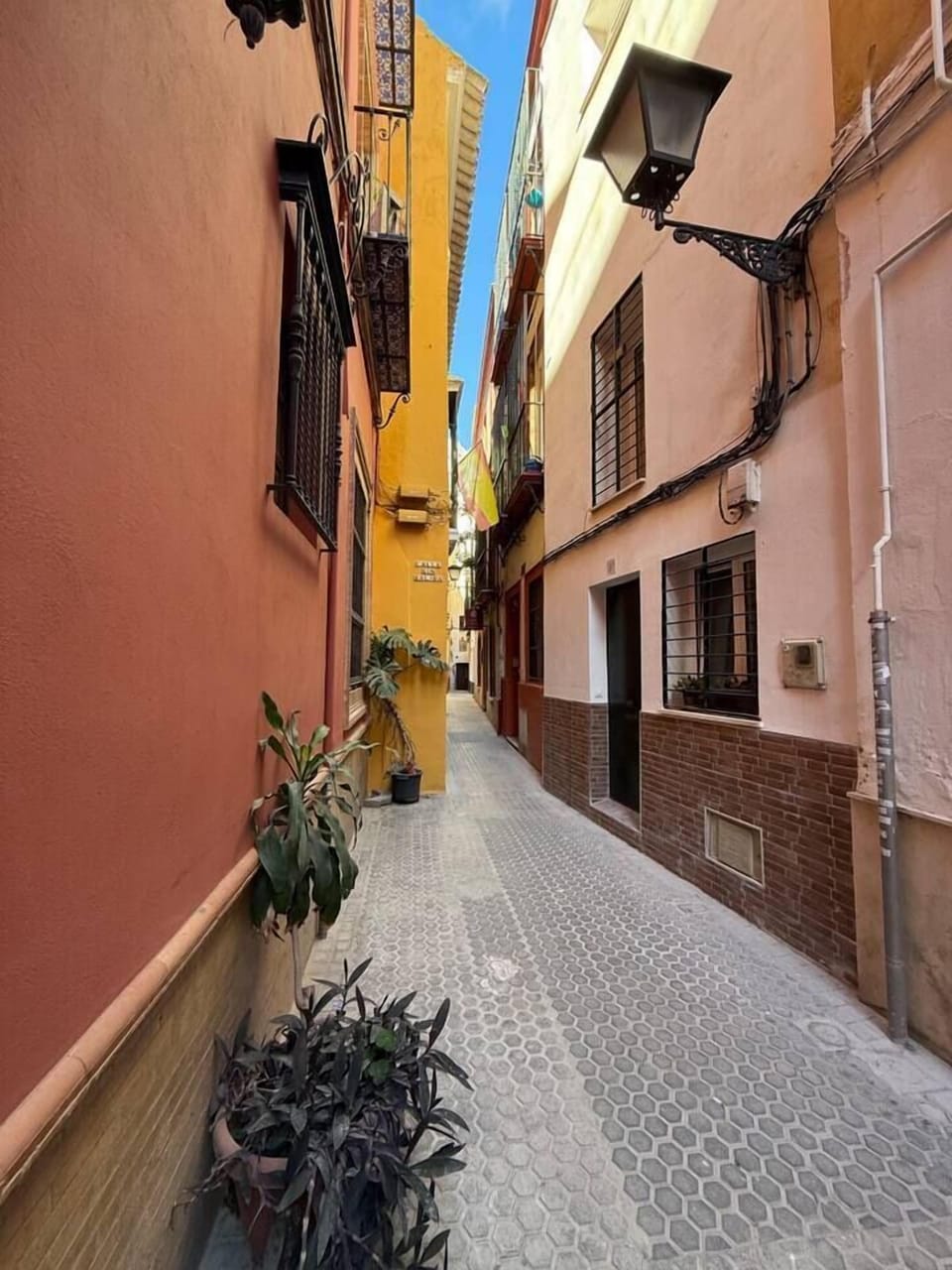 Street to Building Entrance