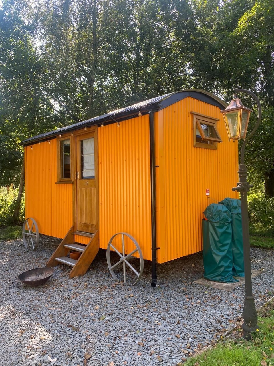 Hut2019202
