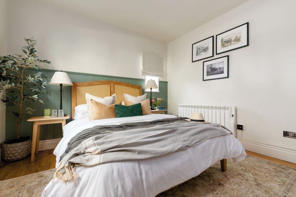 Bedroom201-06