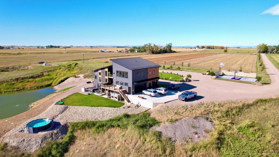 Overlooks miles of beautiful MT landscape as well as 2+ acre Bass fishing Pond!