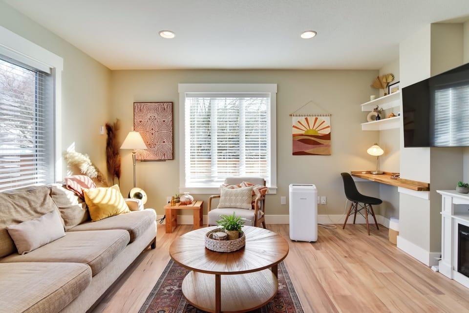 Living Room | 1st Floor | Smart TV | Dedicated Workspace