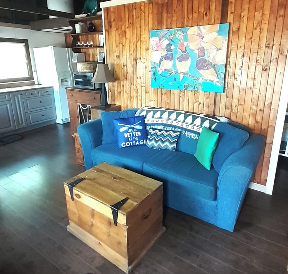 Cabin 2 Living room sofa