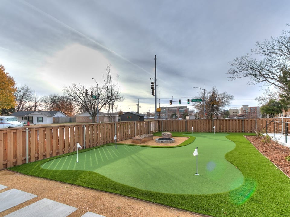 3-web-or-mls-501 E Brooks St-4