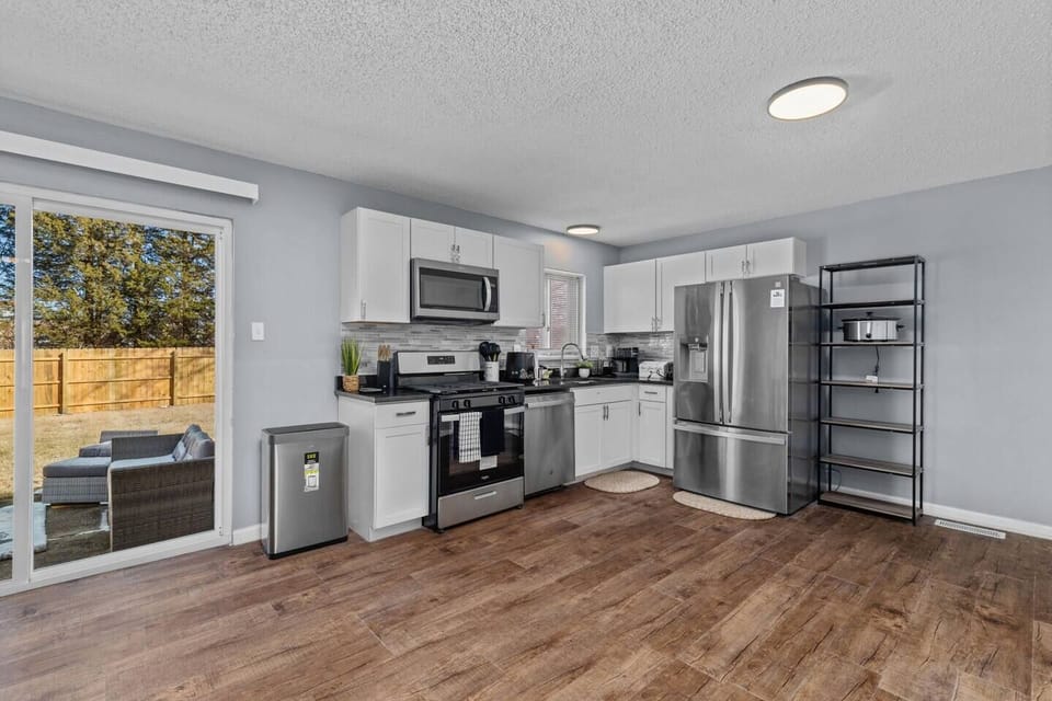 Kitchen open to dining and living area, great for group meals
