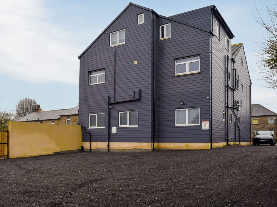 Exterior | Apartment 6 - The Old Clubhouse, Newsome, near Huddersfield