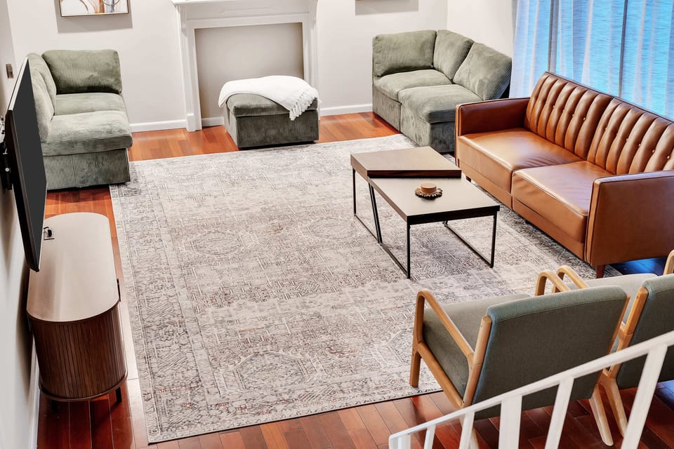 Living Room 1 (2)