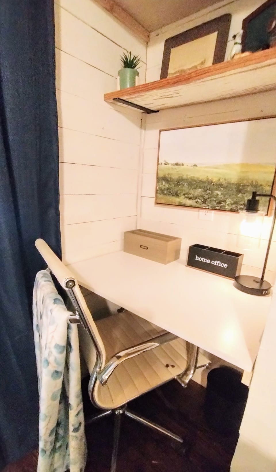 Master bedroom dedicated workspace