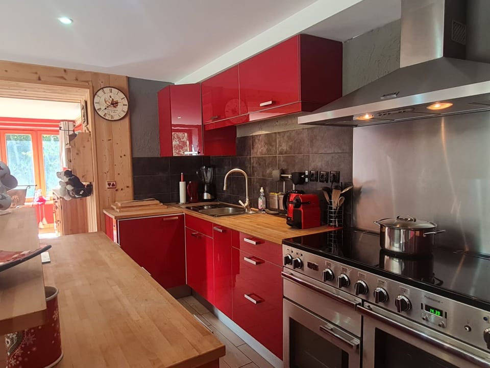 Kitchen / Dining Room