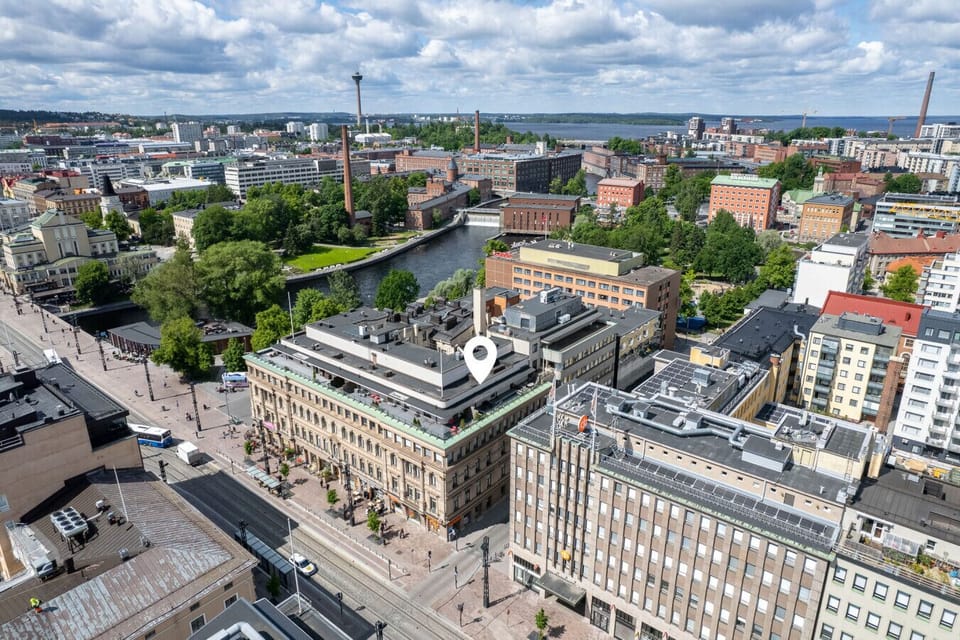 The apartment is located right next to the main street (`Hämeenkatu`) of Tampere. All of the services of downtown are right around the corner