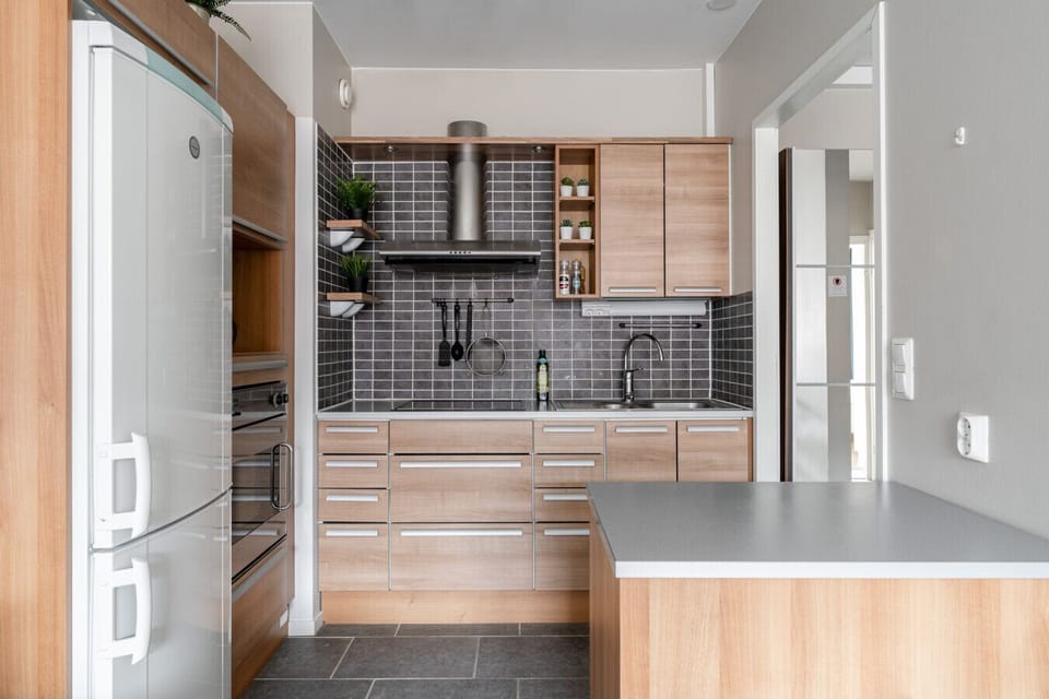 The fully equipped kitchen has everything you need to cook for the whole family.
