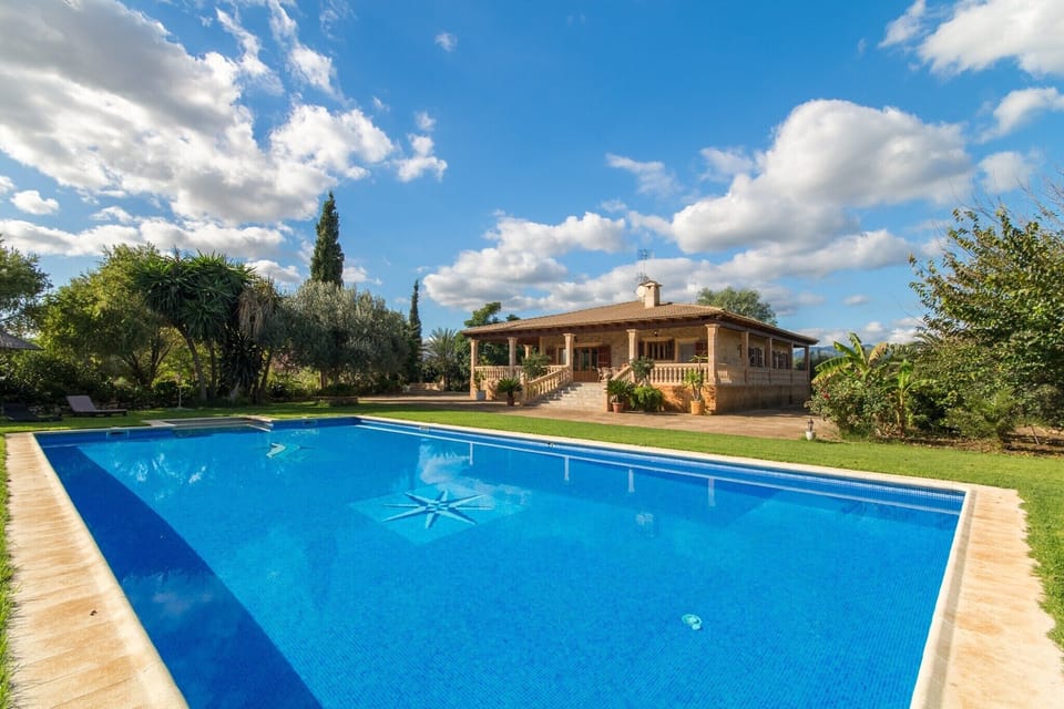 Holiday Home Swimming Pool
