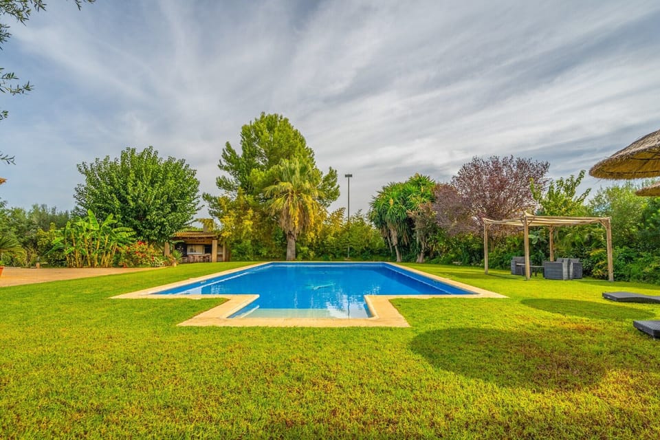Holiday Home Swimming Pool