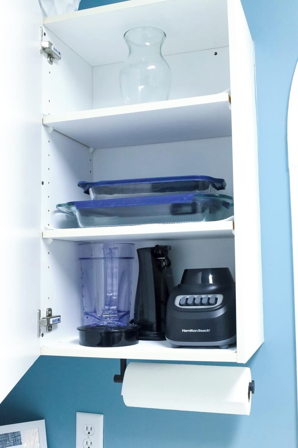 kitchen cabinet