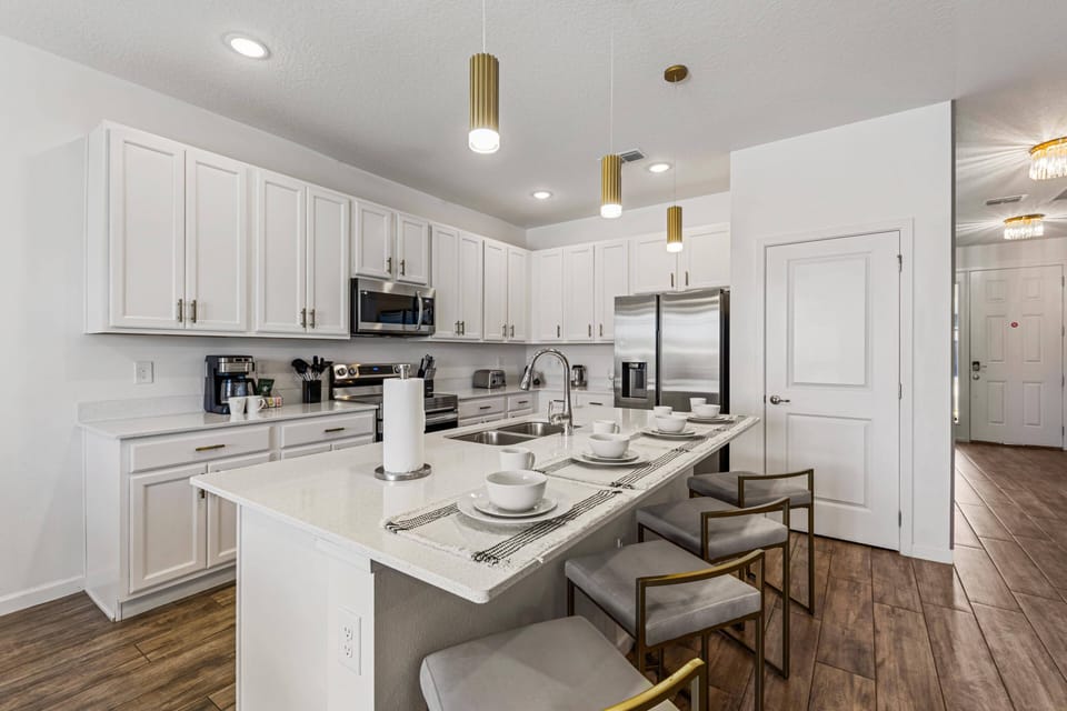 Fully equipped kitchen