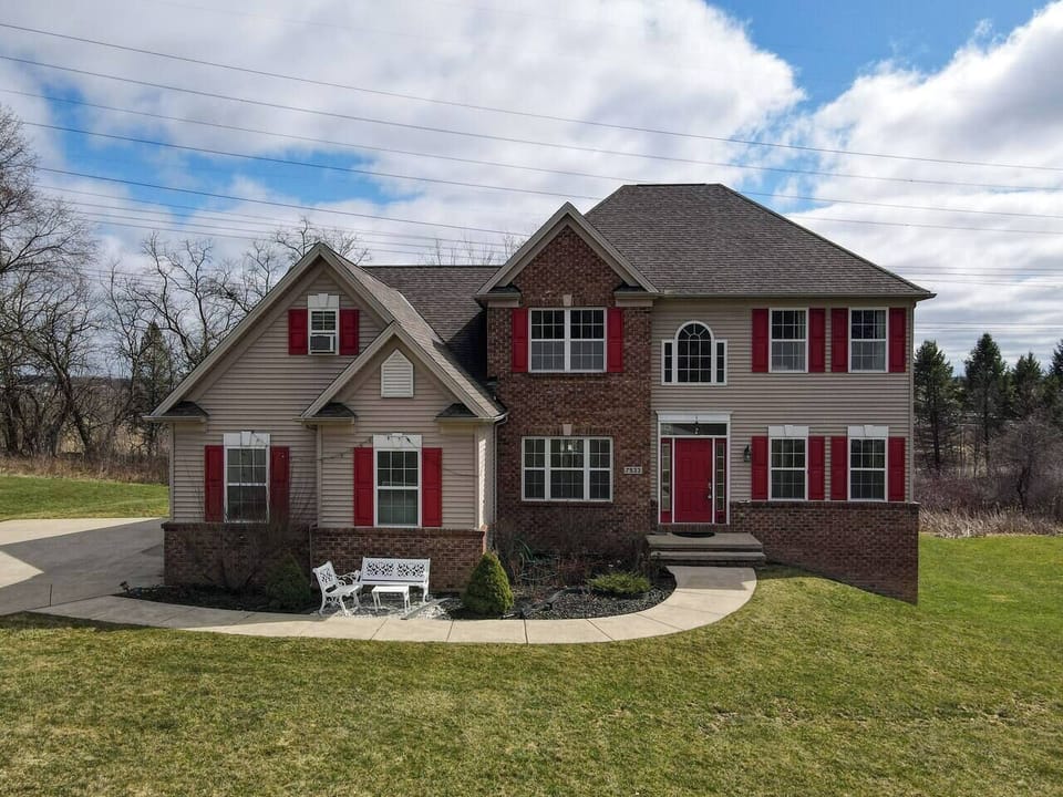 aeb3266e-a32f-40b8-82f1-14052c5b46b5