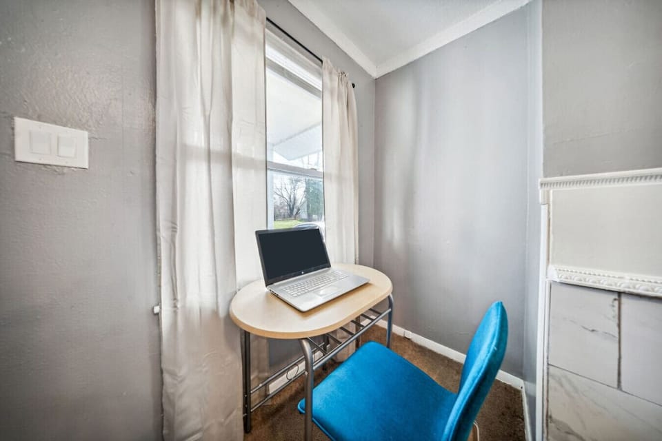 There's a nook to get your work done
