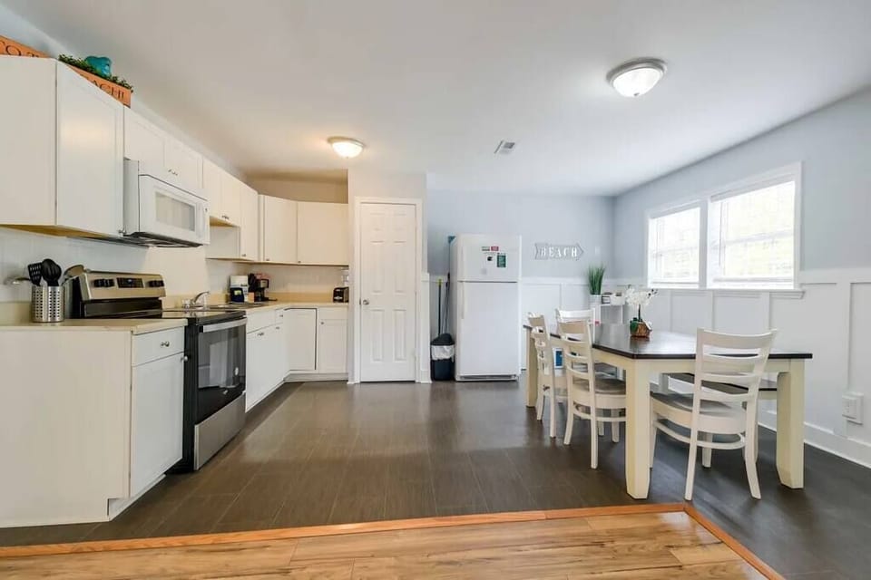 Baileys Cottage kitchen 