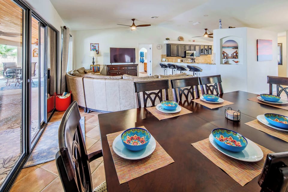 Dining area with seating for eight