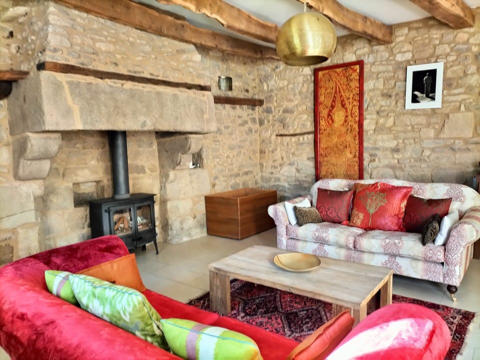 Relaxing communal lounge