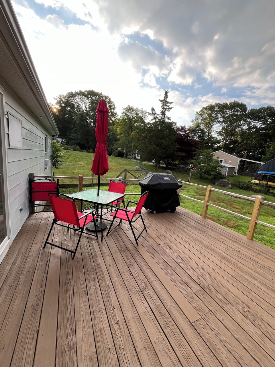 Outdoor dining