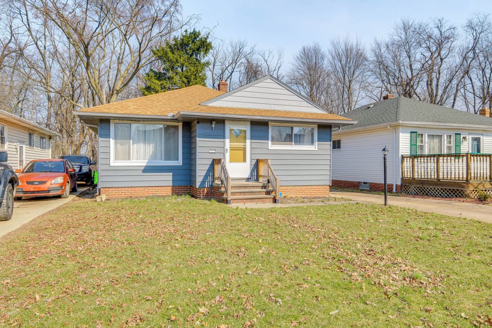 Garfield Heights Vacation Rental | 3BR | 2BA | Stairs Required | 1,200 Sq Ft