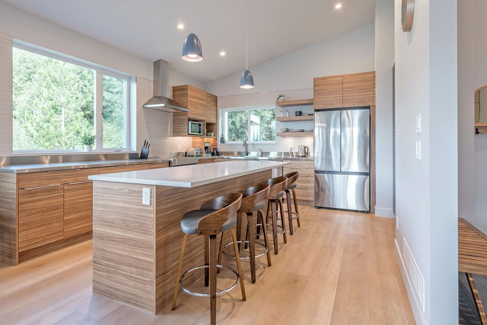 Brookside - Large Kitchen Island 