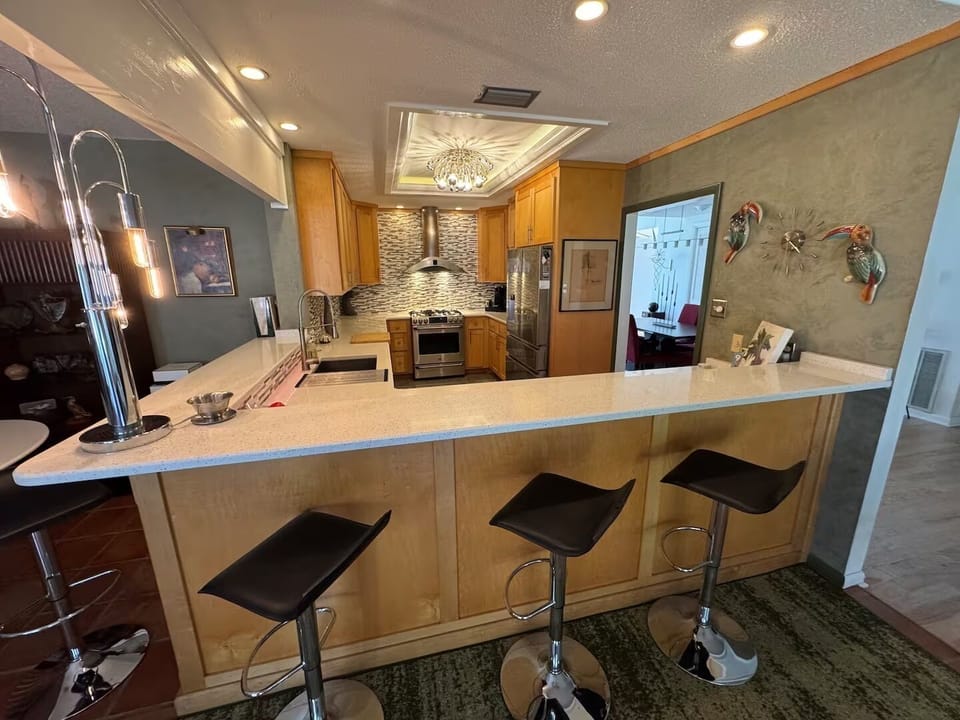 Kitchen Bar