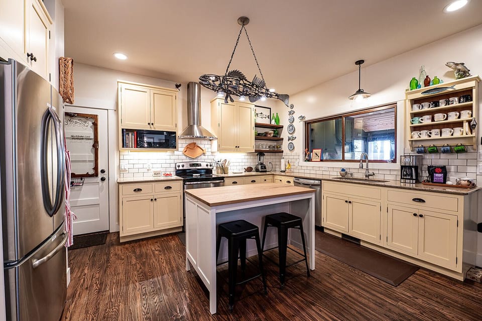 The full service kitchen is well equipped for preparing just about any meal