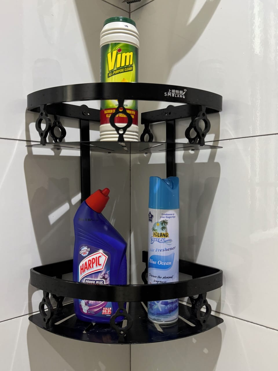 Bathroom amenities