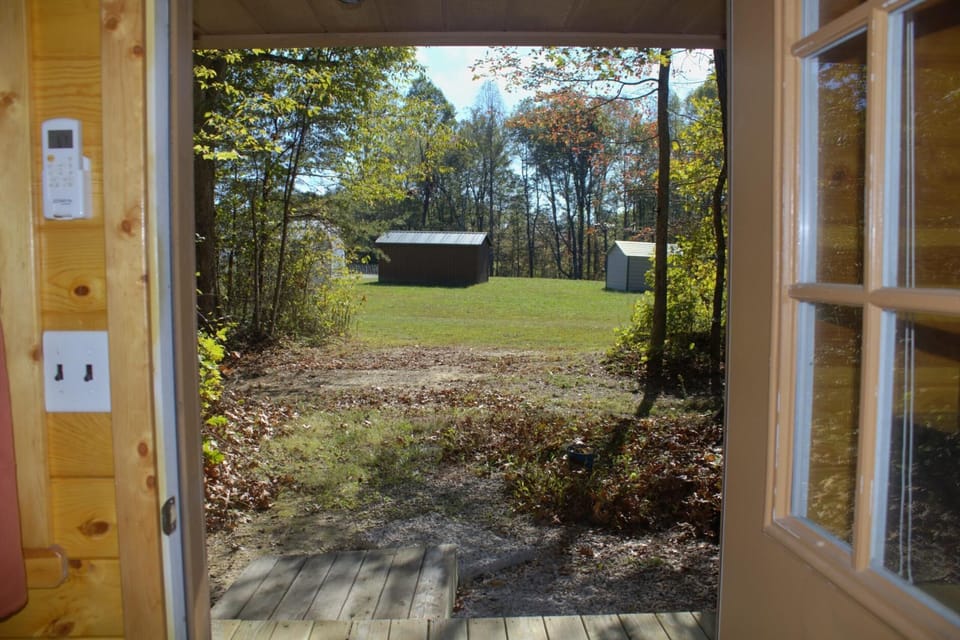 Hidden Paradise Farms – 4 Cabins & RV  Sleeps 19  Perfect for Large Groups (8206)