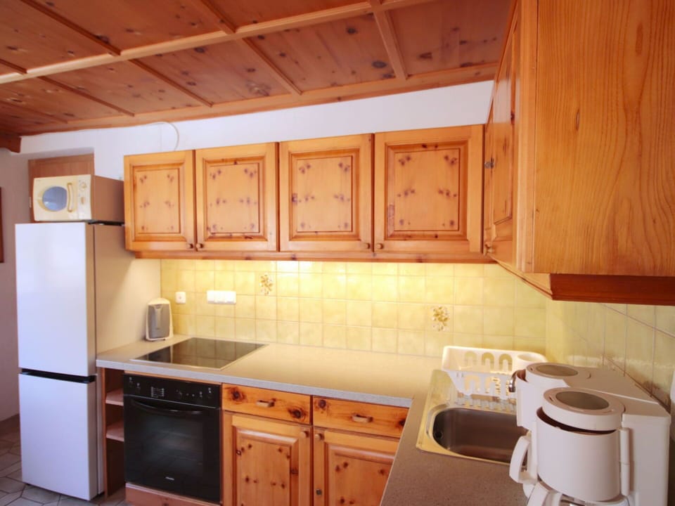 Kitchen, Cabinetry, Countertop, Kitchen Appliance, Wood, Interior Design, Major Appliance, Flooring, Furniture, Floor