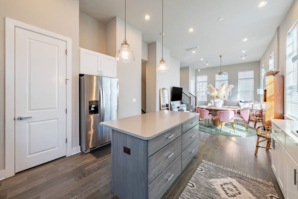 Ample counter space - ideal for meal prepping.