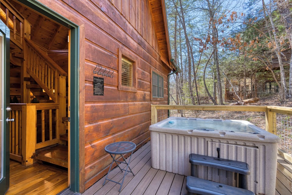 Private hot tub on the deck.