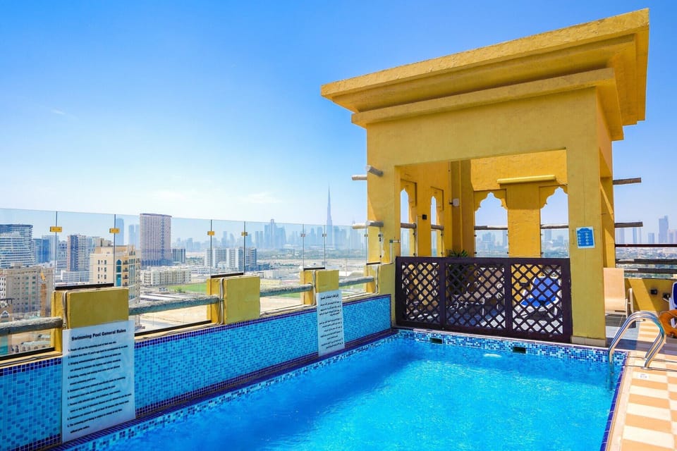 Holiday Home Swimming Pool