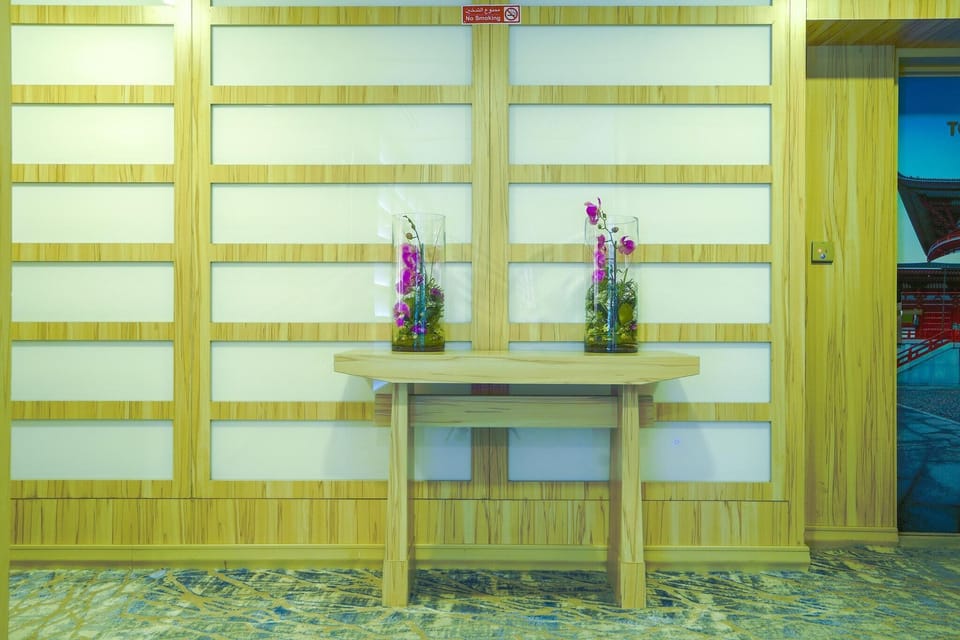 Entrance / Reception