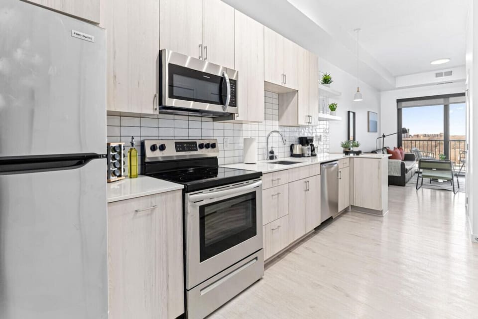 You can almost hear the sizzle of ingredients as you cook in the well-equipped kitchen, where every detail is designed for convenience.