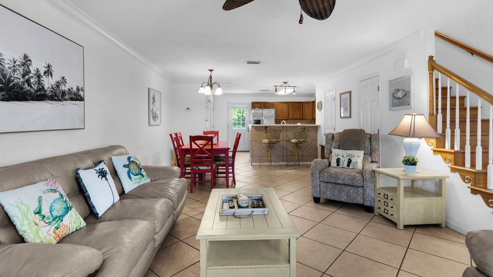 Woodland Shores 11 - Living Area