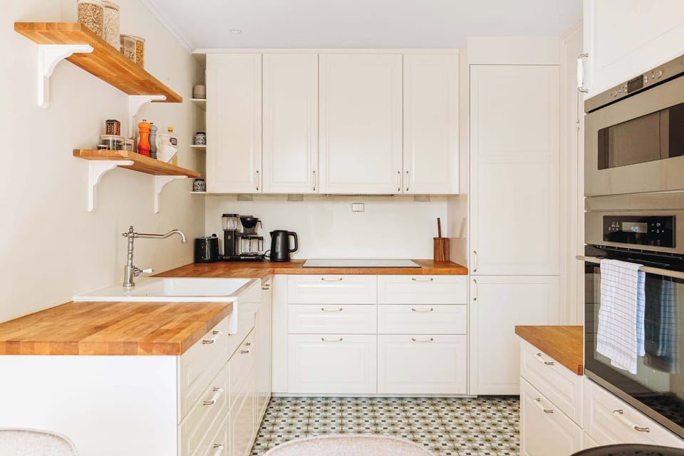 Everything you need to cook and dine.