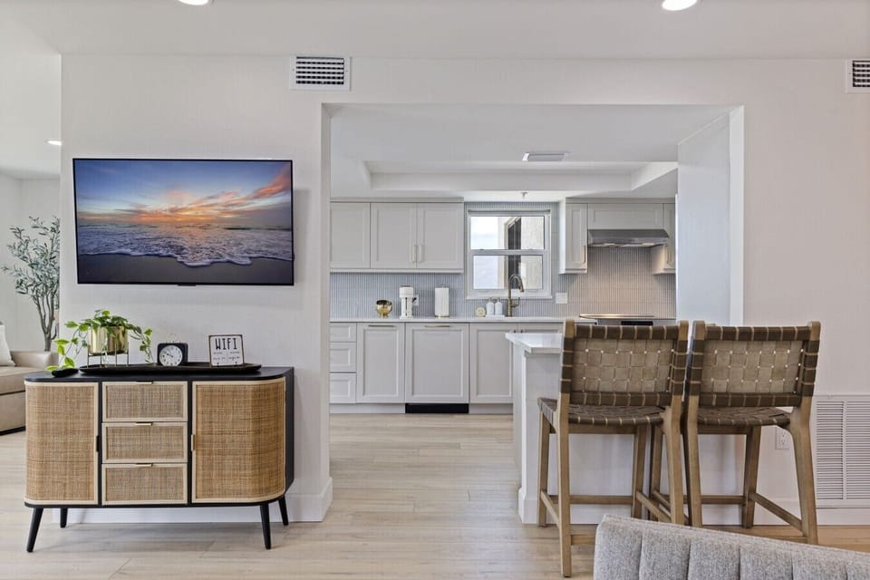 10-web-or-mls-AB3_15316 gulf Blvd 401-6