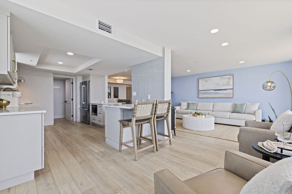 12-web-or-mls-AB3_15316 gulf Blvd 401-8