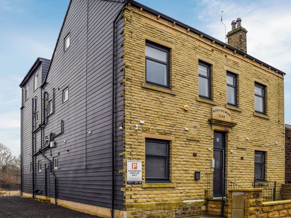 Exterior | Apartment 5 - The Old Clubhouse, Newsome, near Huddersfield