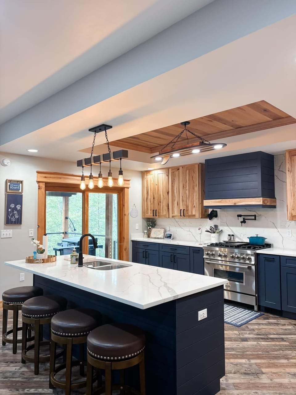 Spacious kitchen to prepare meals - plenty of counter space!