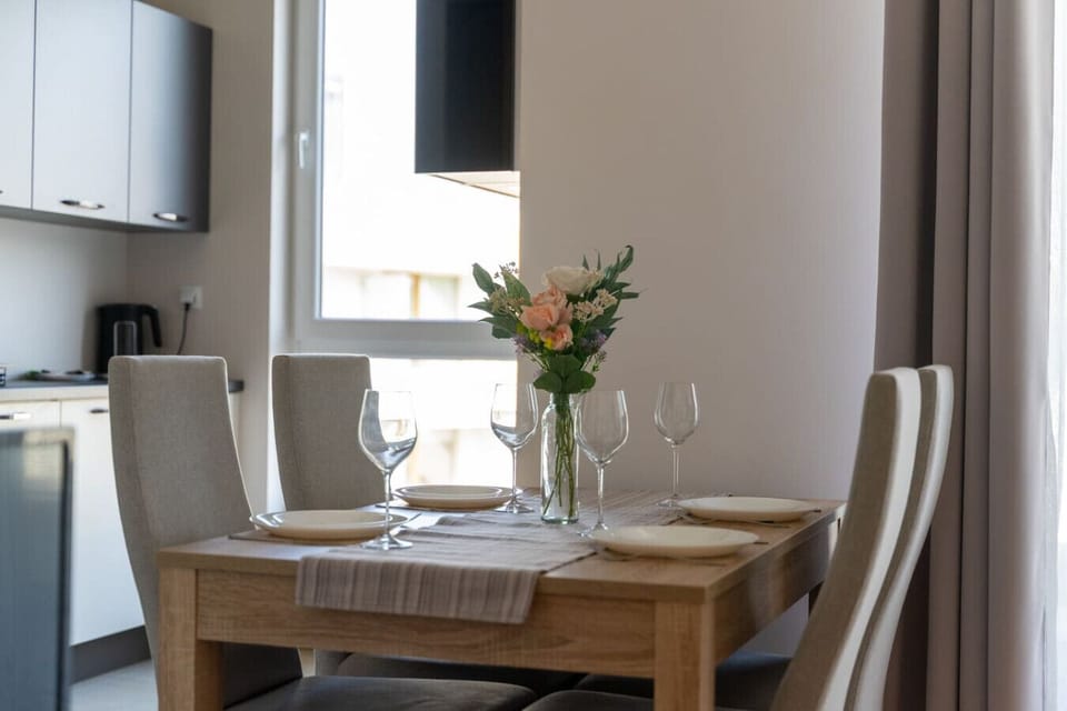 Kitchen with Dining Area | Book Now with RENTUJEMY.COM