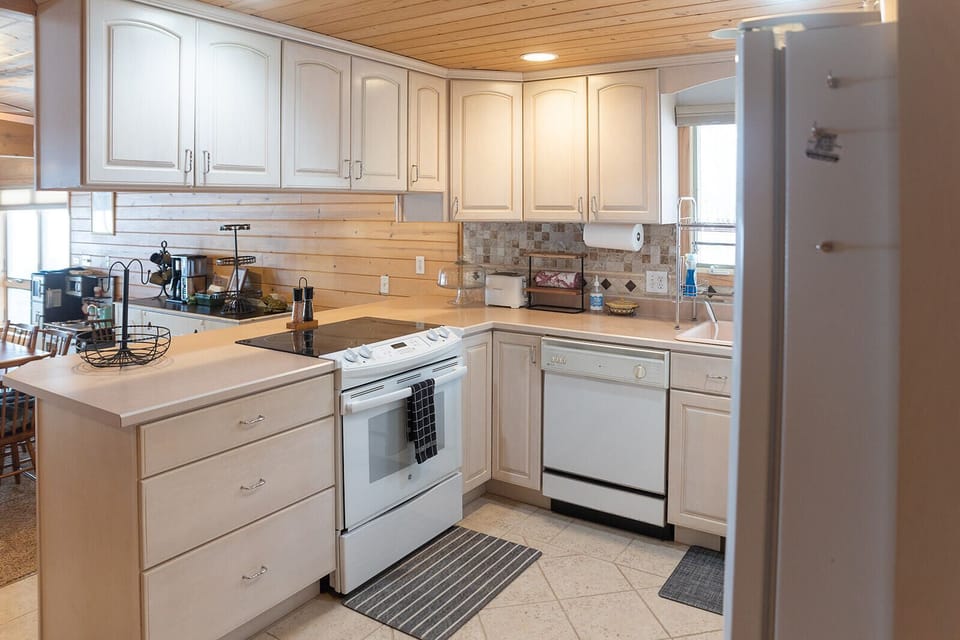 Fully stocked kitchen.