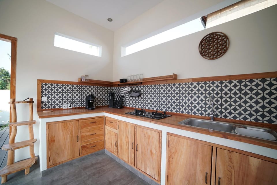 One-Bedroom Villa with Private Pool in Amed (238)